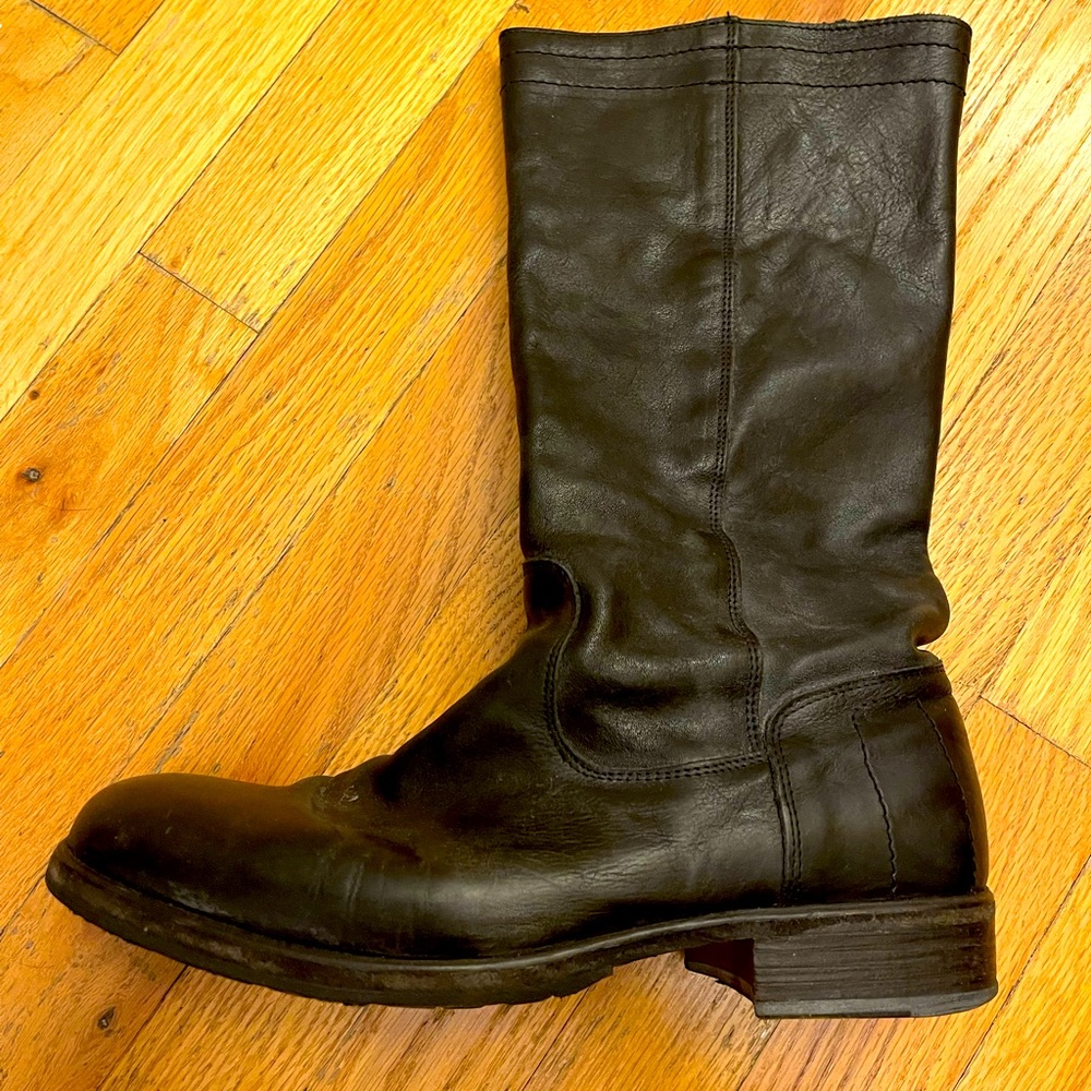 FIORENTINI+BAKER Black Leather Tall Boots. Great Condition Size 41. No zippers.